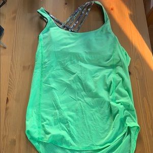 Lululemon tank